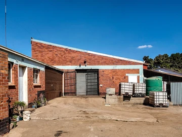 Warehouse & Factory