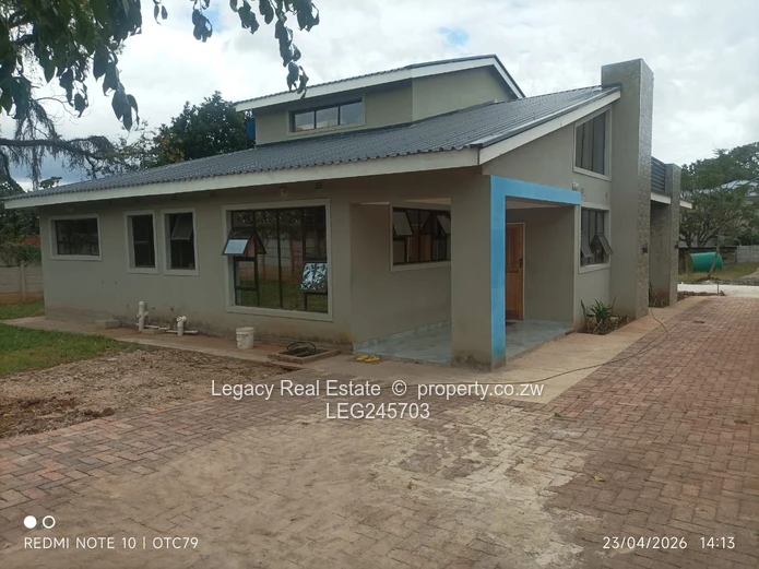 Elegant Cluster Home For Sale In Borrowdale Quinnington