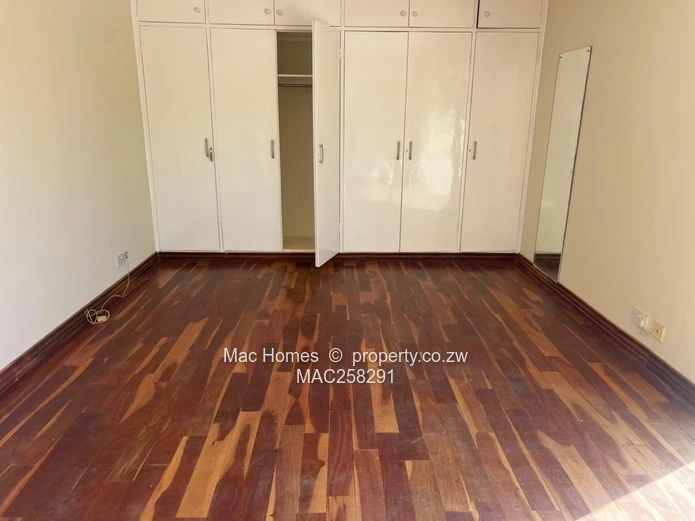 MT PLEASANT - 10 Bedroom Upmarket Mansion 