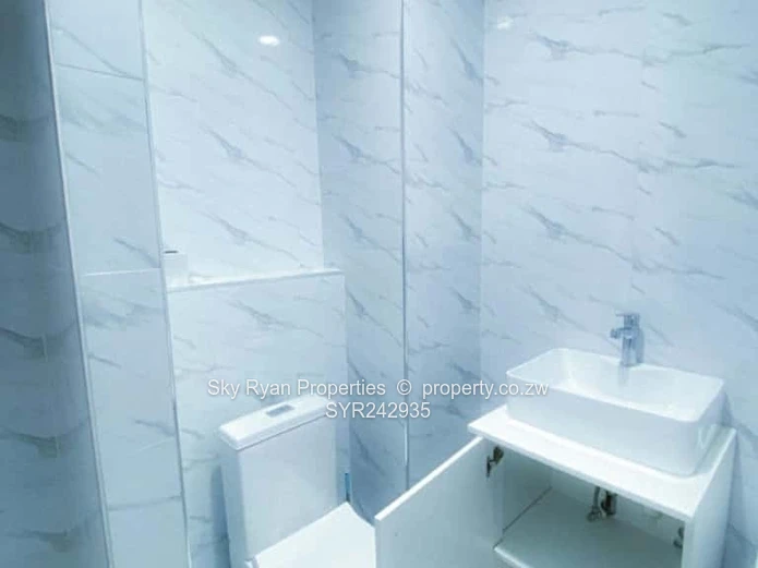 Harare Avenues Flat For Sale