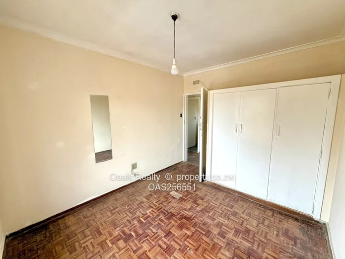 Conveniently Located Braeside House For Rent 
