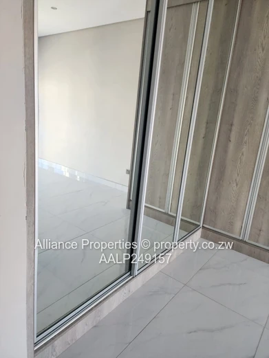 3-Bed Modern Flat— Mount Pleasant