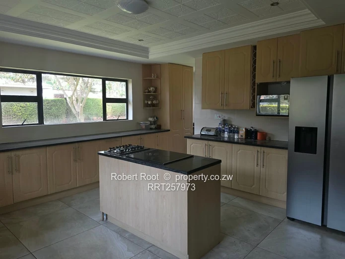 6 Bedroom Executive Townhouse to Rent in Helensvale