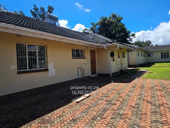 Vainona 3-Bed Home on 2000m² with Borehole & Lapa