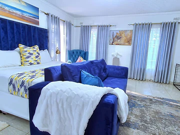 8 Bedroom House
