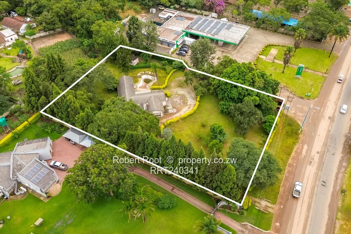 Stunning Road Road Frontage!