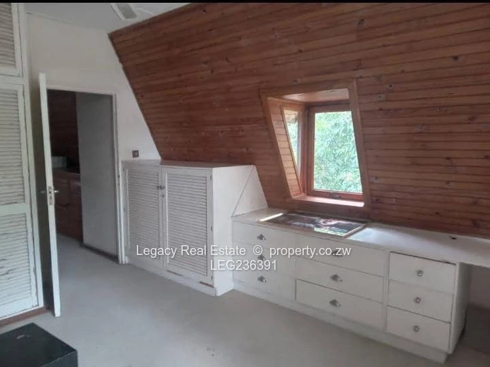 Prime Glen Lorne Studio Apartment Available