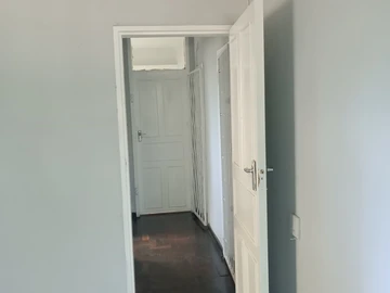 2 Bedroom Flat & Apartment
