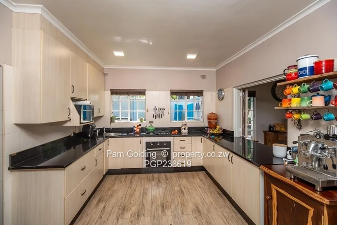 Greystone Park, Stonechat Place. (Sole Mandate)