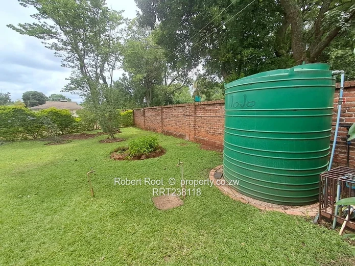 Lovely 3 bed family cluster in Greendale!