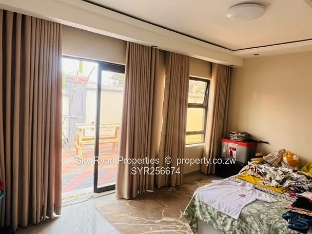 Well Maintained Borrowdale Villa For Sale
