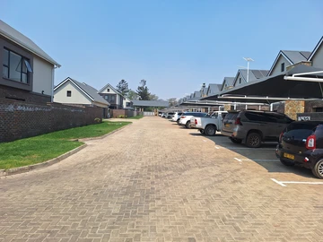 2 Unit Townhouse Complex