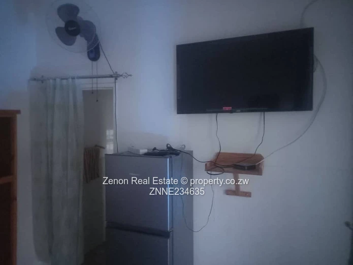 Mhangura commercial building for sale with Title Deeds 300,000k