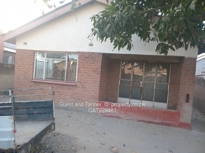 For Sale: House in Manyame Park