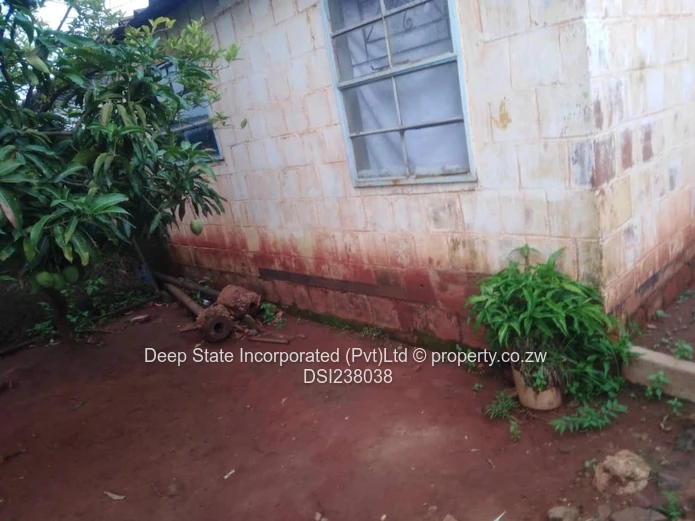 Mufakose core House for sale