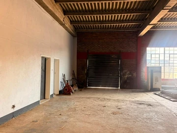Warehouse & Factory