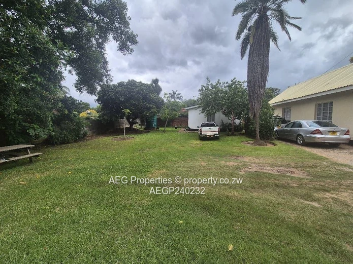 Avondale | Lanark Road (Off King George)