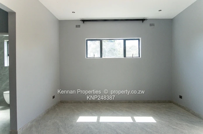 4 Bedroom Single Storey Townhouse For Sale In Mandara 