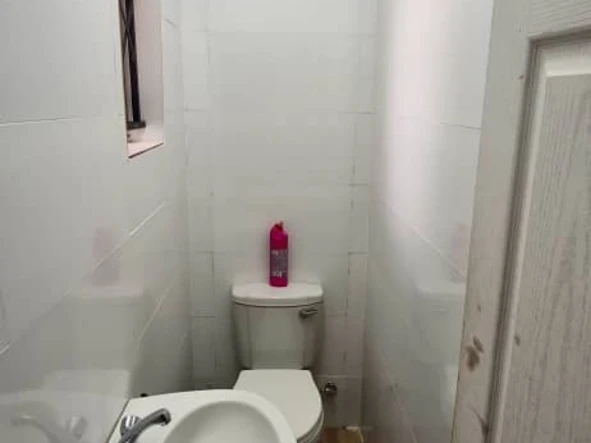 3 Bedroom Flat & Apartment