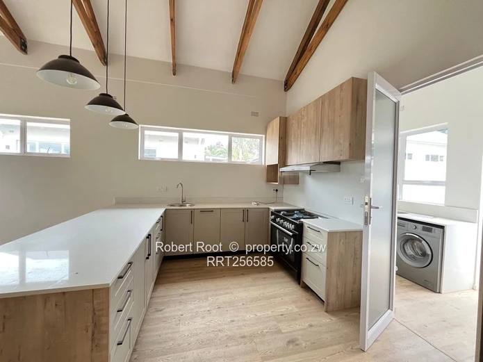 Modern 3 bed cluster home in Crowhill