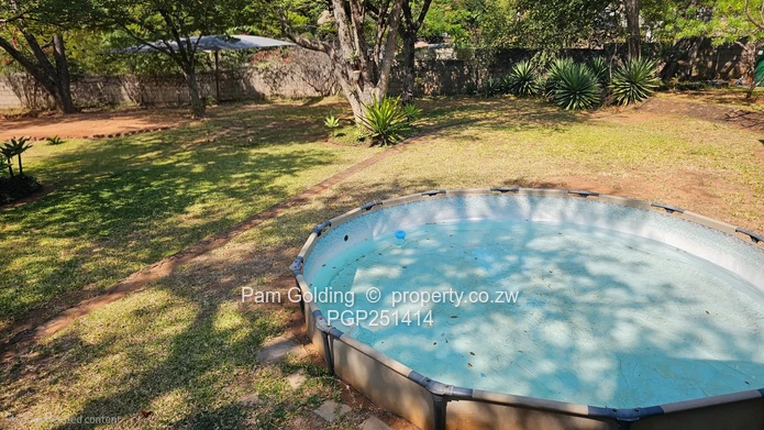 Large Property in the Heart of Residential Victoria Falls (Sole Mandate)