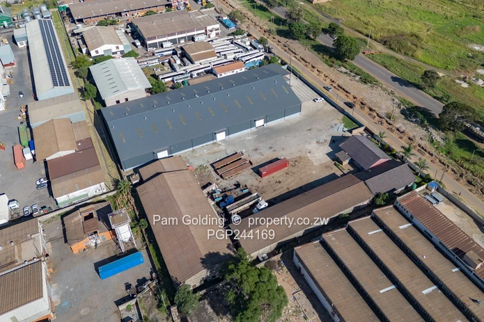 Versatile Industrial Property on 4946sqm