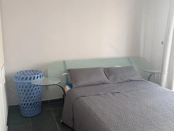 3 Bedroom Flat & Apartment