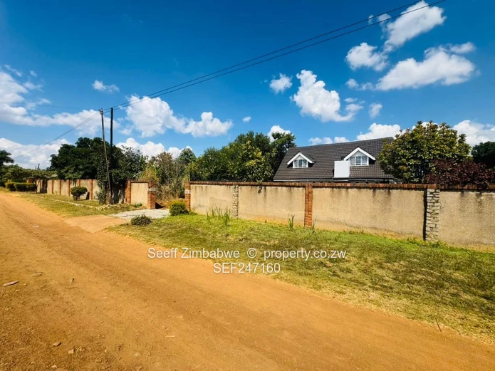 Modern 4-Bed Home in Knowe on 2305m² with Borehole