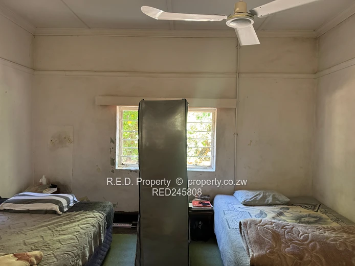 Double Stand Opportunity in Hillside!