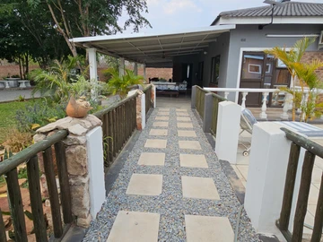 5 Bedroom House