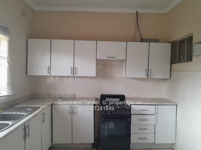 3 Bed House For Rent in Waterfalls