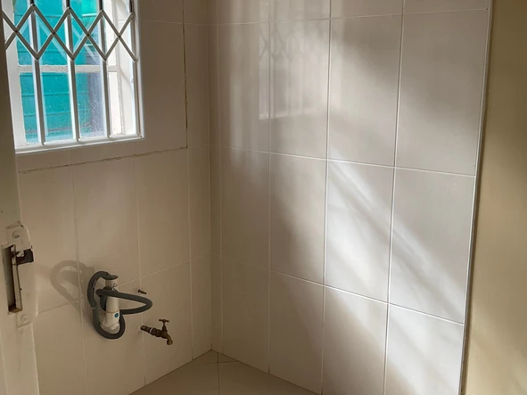 3 Bedroom Flat & Apartment