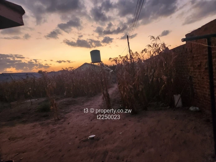 Residential Stand with Cottage for Sale in Sunway City, Harare East