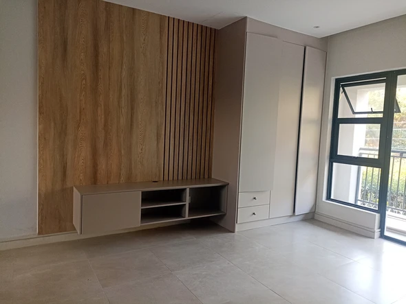 Flat & Apartment