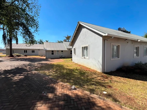 2 Unit Townhouse Complex