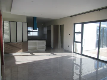 4 Bedroom Flat & Apartment