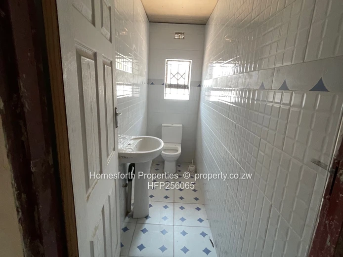 MODERN semi-finished 6-BEDROOM HOUSE FOR SALE | SHORTSTONE, WATERFALLS| 1 000sqm