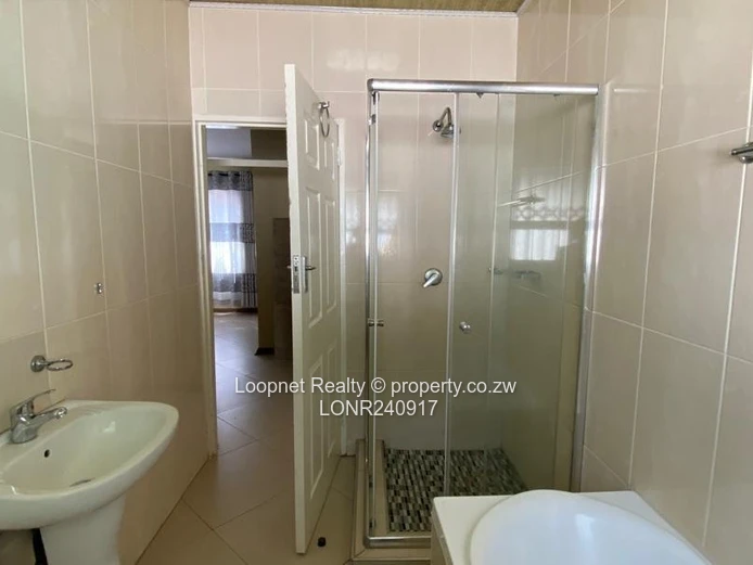 Charming Fully Furnished 2-Bedroom Garden Flat in Avondale West