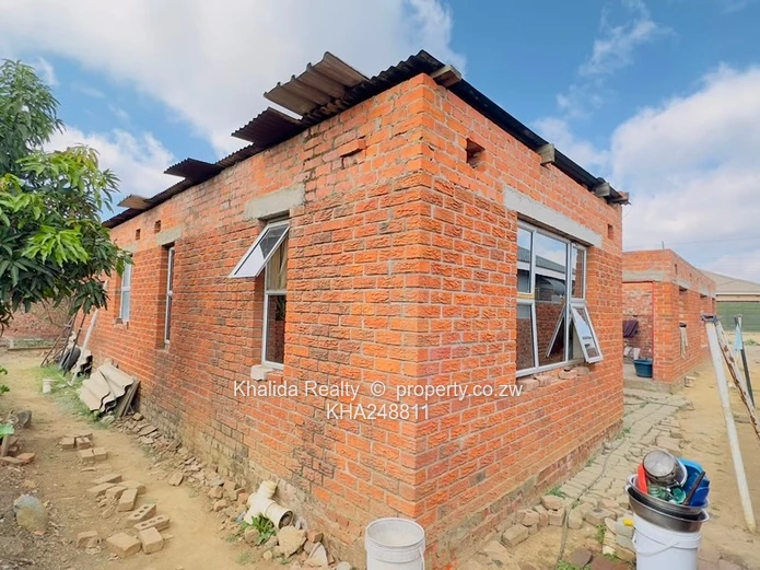 Madokero Unfinished 4-Bedroom House For Sale