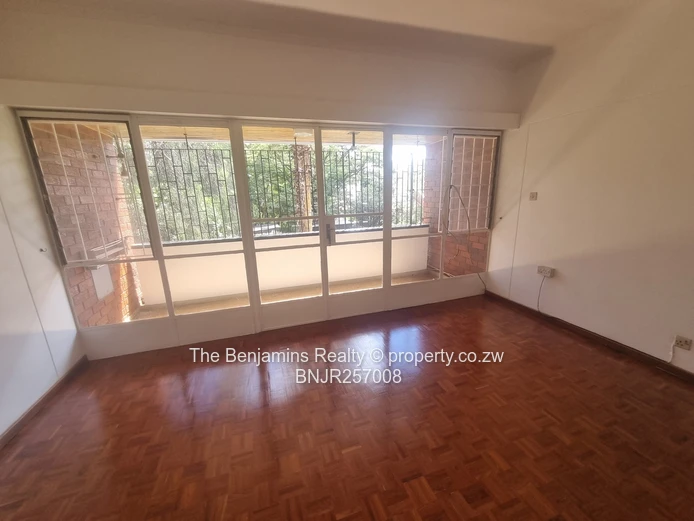 Garden Flat In Avondale