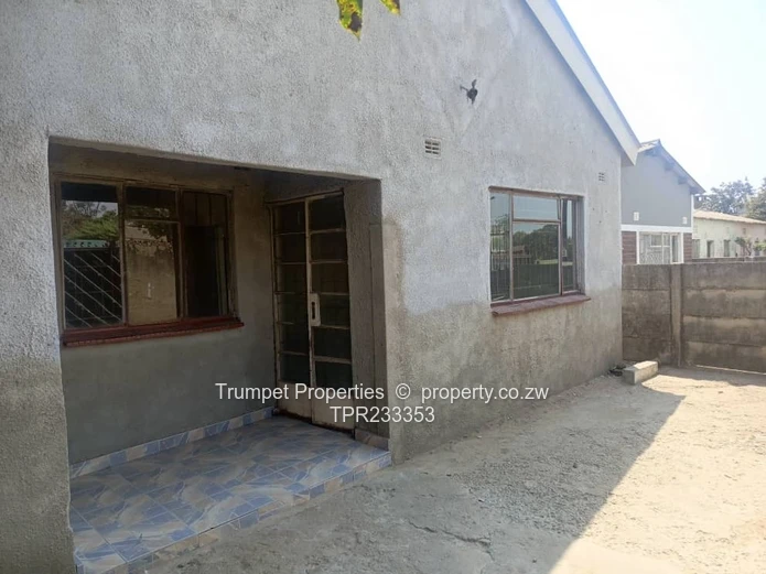 Mufakose House For Sale