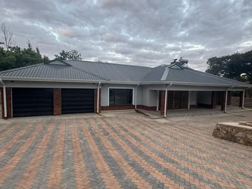 Stunning Light, Bright, Spacious Home, Newly Built
