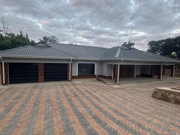 Stunning Light, Bright, Spacious Home, Newly Built