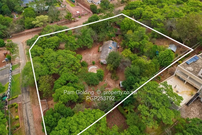 Prime 8265sqm Corner Stand Hogerty Hill (Sole Mandate)