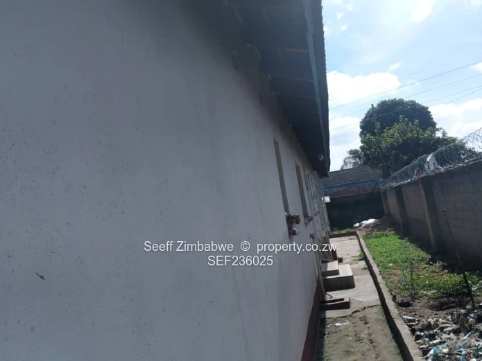 Spacious 5-Bed Family Home in Chitungwiza 