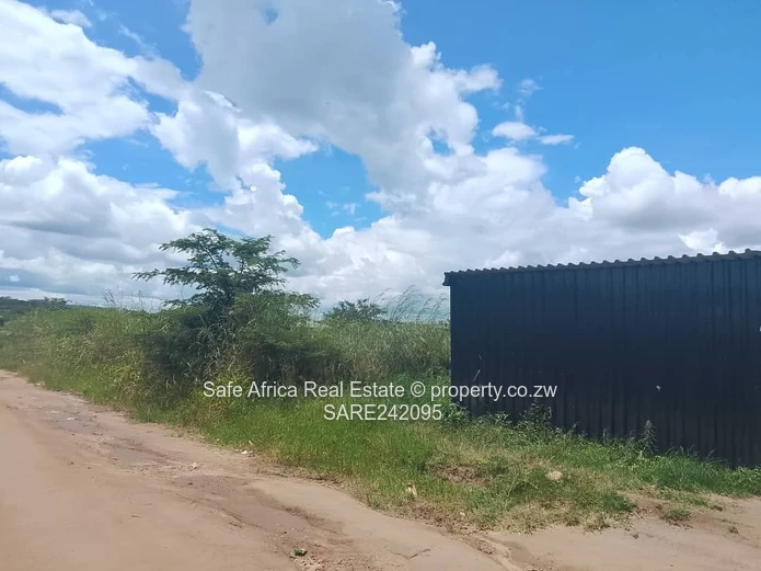 1250 m² Roadfront Stand with Crowhill Harare Views