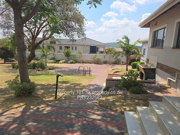To Rent ~The Grange 5 bedrooms House (furnished @$3000)