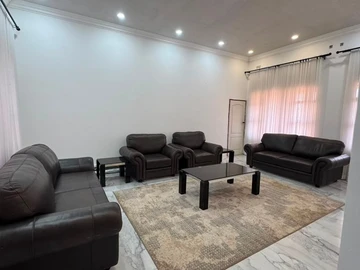 7 Bedroom House