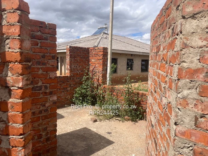 Glaudina Incomplete House For Sale  (Sole Mandate)