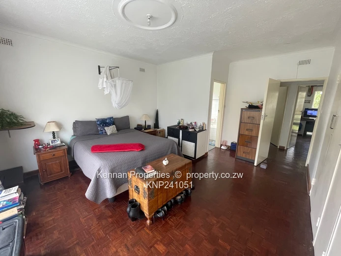 Solid & Spacious 4 Bed Home On  Woodholme Rd  (Sole Mandate)